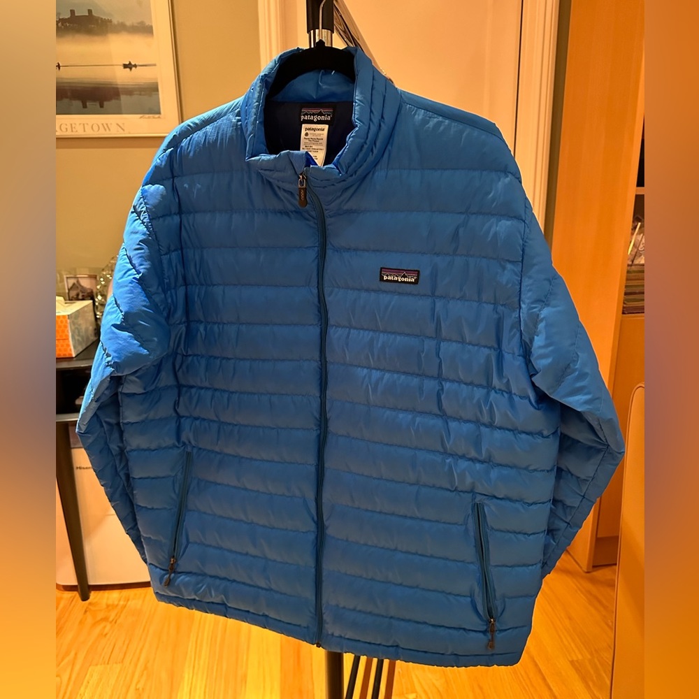 Patagonia men’s down jacket L